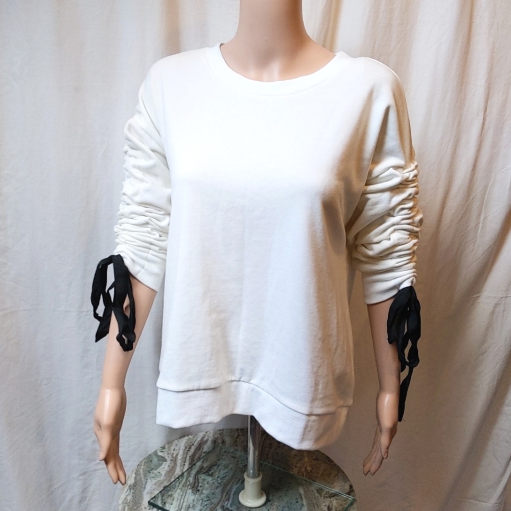 EUC Synched Ribbon Sleeve White Top Size L